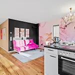 Rosi Suite - Whirlpool Terrace - Free Parking - Wifi