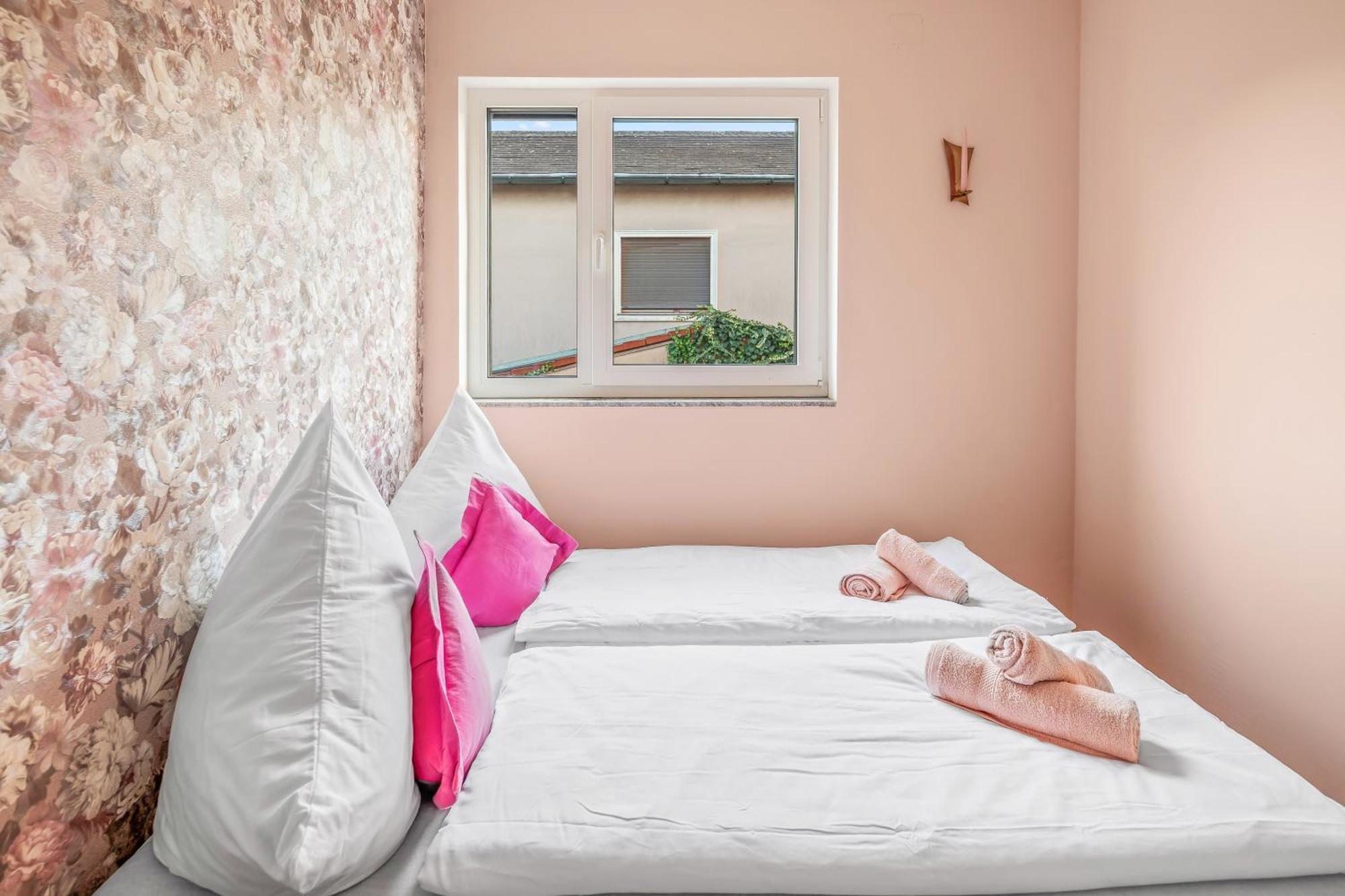 Rosi - Whirlpool Terrace - Free Parking - Wifi Apartment *