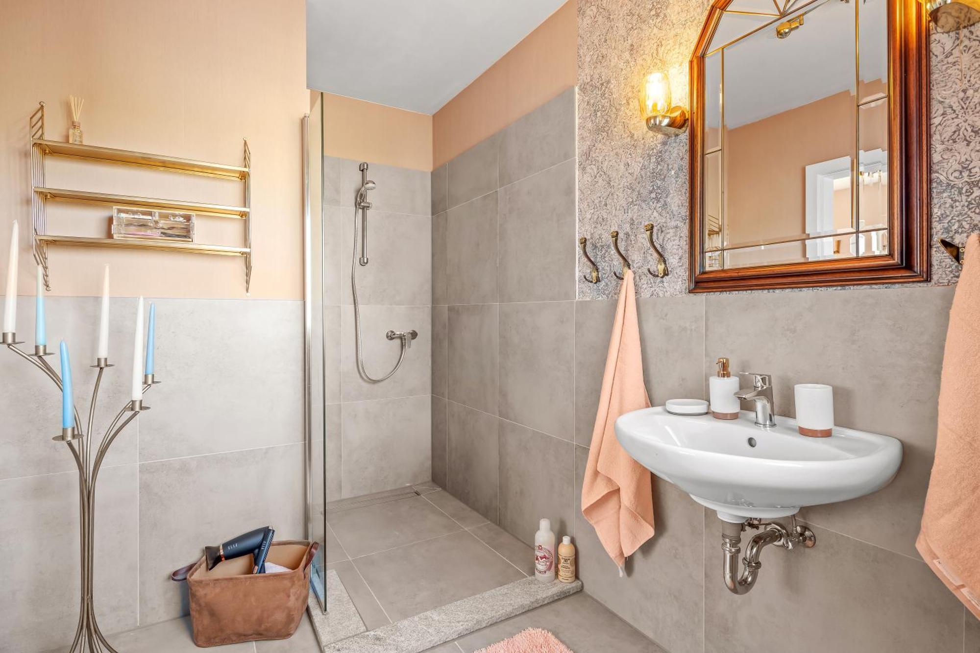 Rosi - Whirlpool Terrace - Free Parking - Wifi Apartment *